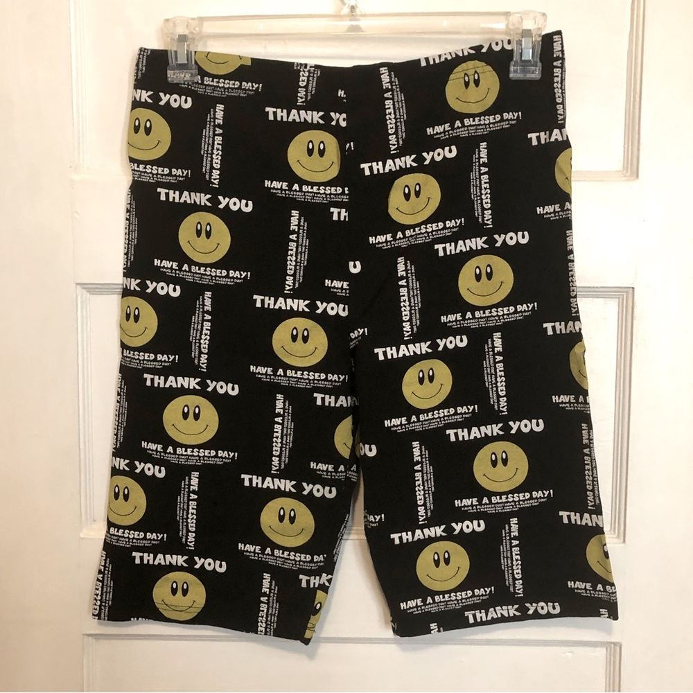 NWOT ON FIRE Emoji Smiling Face “Thank You, Have A Blessed Day!” Shorts